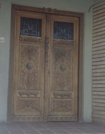 Puerta noble